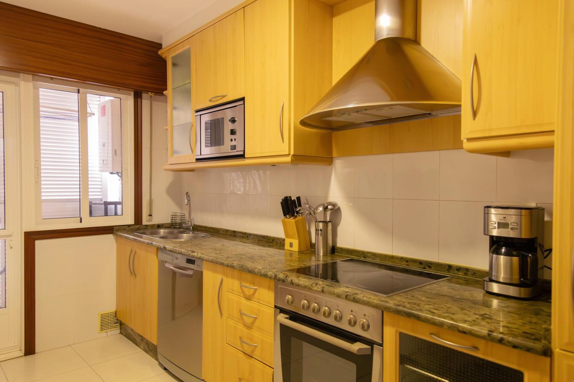Apartamento Completo, Amplio, Muy Iluminado Y Con Plaza De Garaje Incluida. O Grove Exterior foto