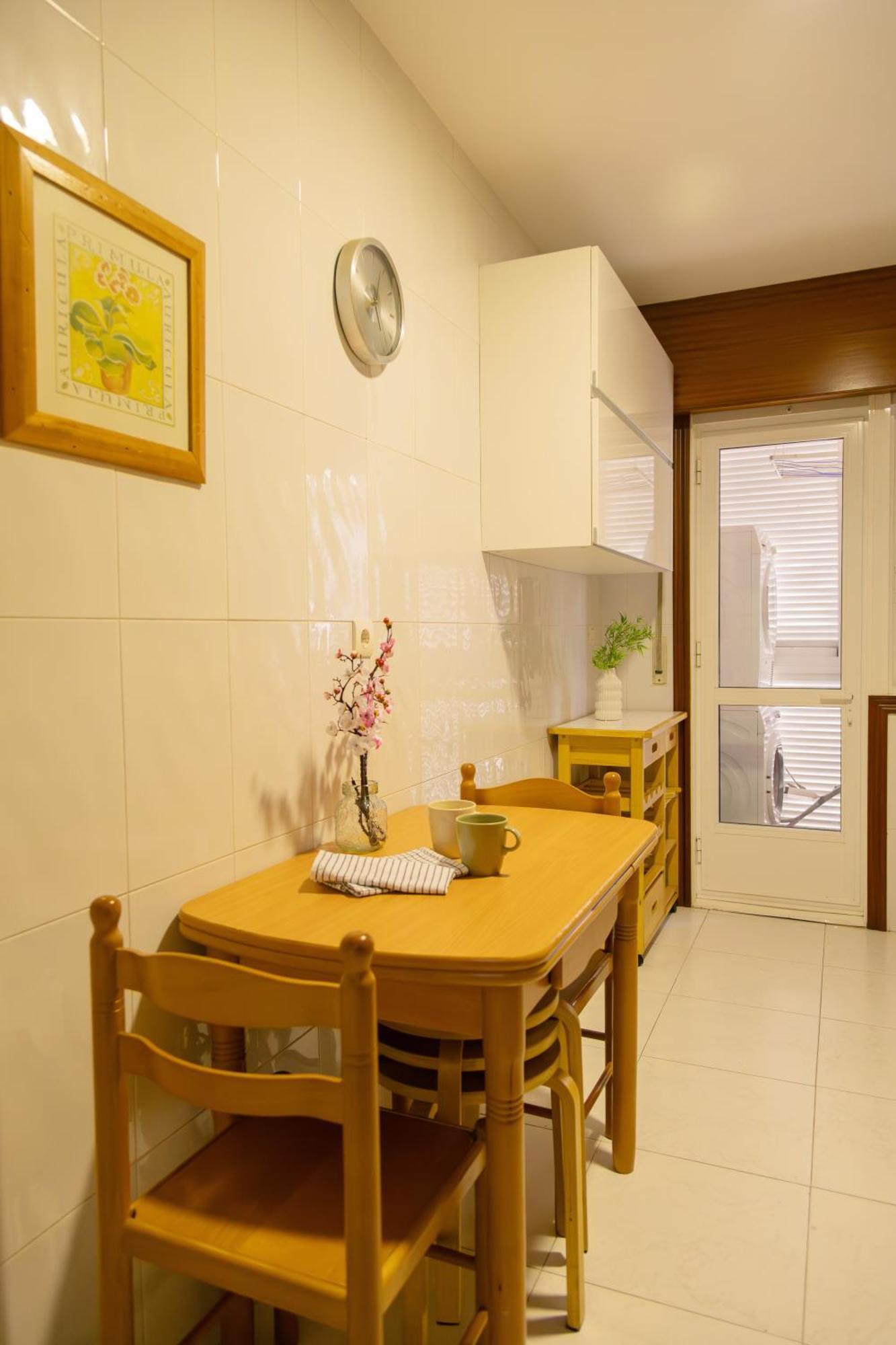 Apartamento Completo, Amplio, Muy Iluminado Y Con Plaza De Garaje Incluida. O Grove Exterior foto