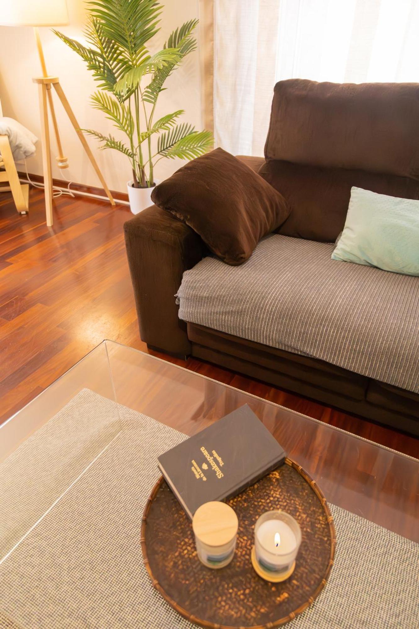 Apartamento Completo, Amplio, Muy Iluminado Y Con Plaza De Garaje Incluida. O Grove Exterior foto