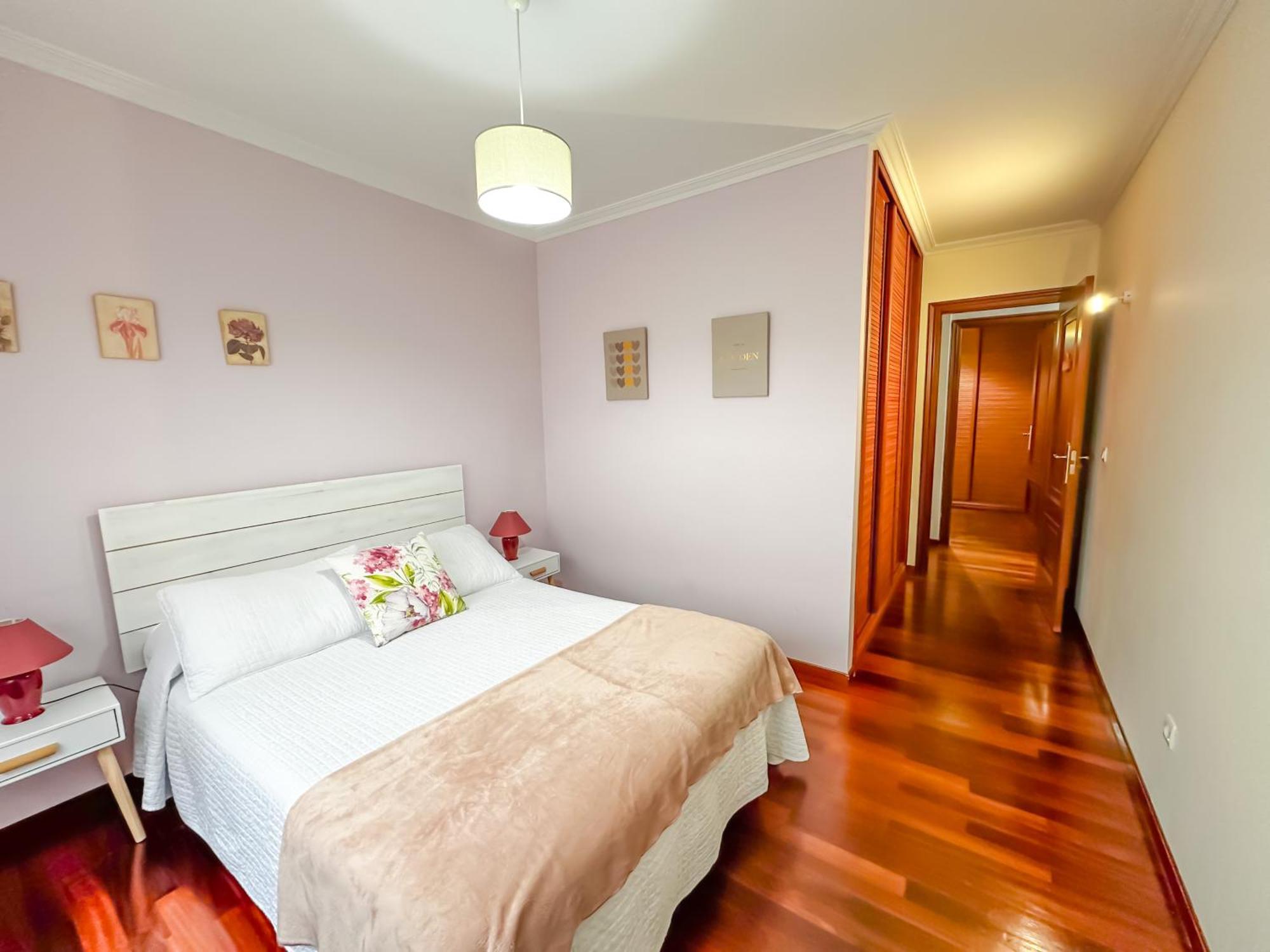 Apartamento Completo, Amplio, Muy Iluminado Y Con Plaza De Garaje Incluida. O Grove Exterior foto