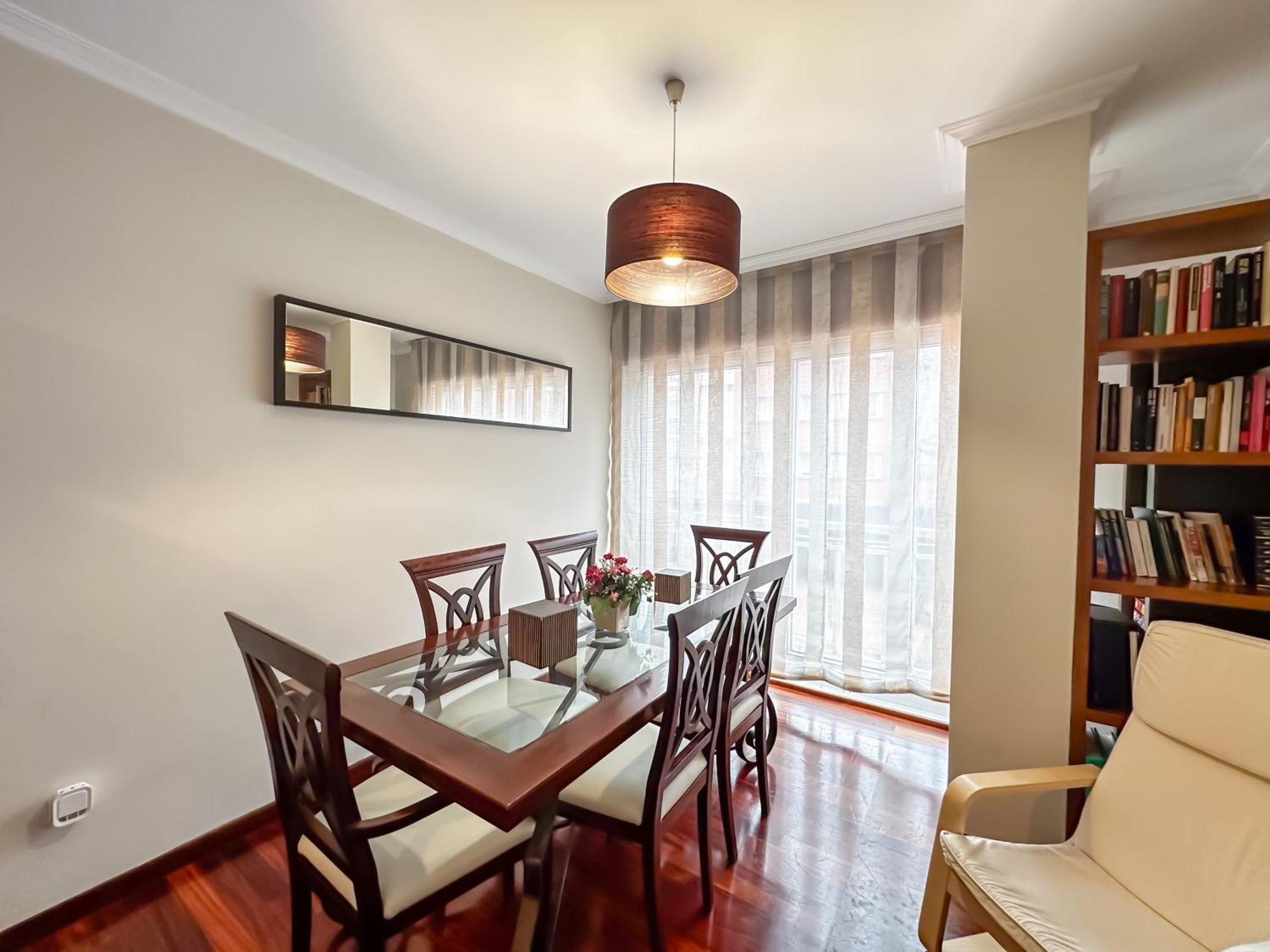 Apartamento Completo, Amplio, Muy Iluminado Y Con Plaza De Garaje Incluida. O Grove Exterior foto